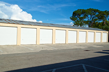 Image showing Closed multi unit storage building or garage