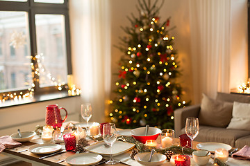 Image showing table served for christmas dinner at home