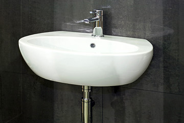 Image showing Bathroom sink