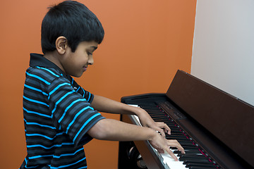 Image showing playing the piano