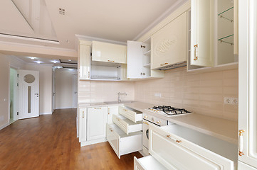 Image showing Classic cream colored kitchen