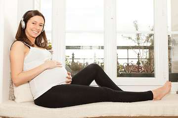 Image showing pregnant woman resting