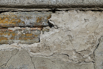 Image showing Cracked concrete vintage brick wall