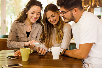 Image showing Friends at the cafe 