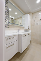 Image showing modern bathroom with mirror