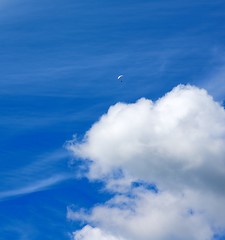 Image showing Cloud and Man on Parachute Wing