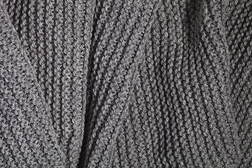 Image showing knitted grey scarf 