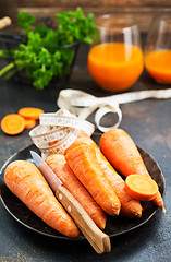 Image showing carrot juice and fresh carrot