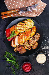 Image showing chicken meat with grilled vegetables