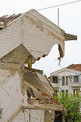 Image showing Earthquake House