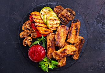 Image showing grilled vegetables and ribs