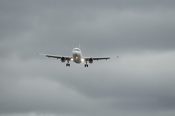 Image showing Commercial Plane Landing