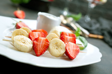 Image showing banana with strawberry