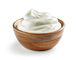 Image showing sour cream in wooden bowl