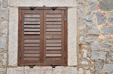 Image showing Old house and window