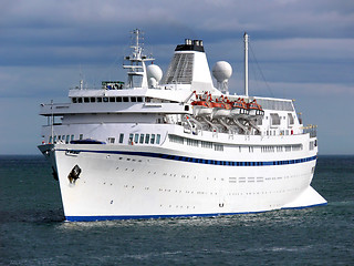 Image showing Cruise Ship at Sea.