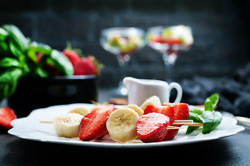 Image showing banana with strawberry