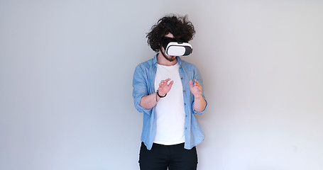 Image showing Man using headset of virtual reality