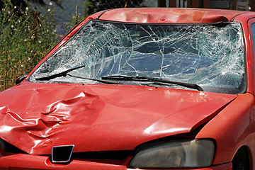 Image showing Broken Windscreen