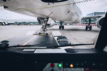 Image showing Preparation of airplane before flight
