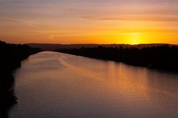 Image showing Sun sets behind the Blue Mountains, view along Nepean River