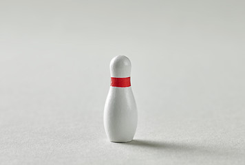 Image showing single bowling pin