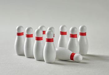 Image showing bowling pins triangle