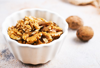 Image showing walnuts