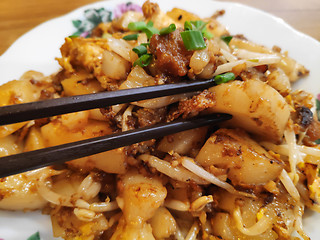 Image showing Fried rice carrot cake with bean sprouts