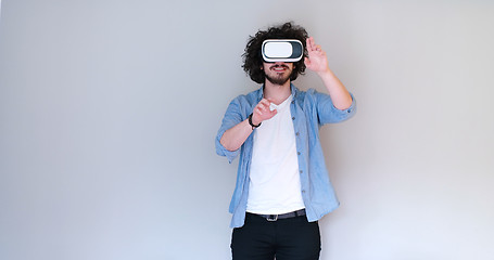 Image showing Man using headset of virtual reality