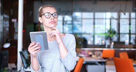 Image showing Businesswoman using tablet