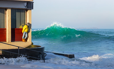 Image showing The coming wave