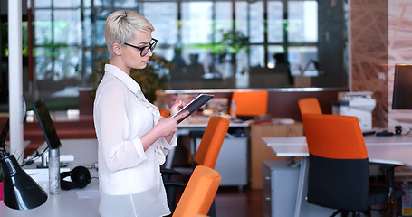 Image showing Businesswoman using tablet