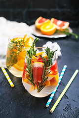 Image showing Drink with citrus