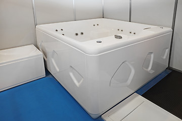 Image showing Square Bathtub