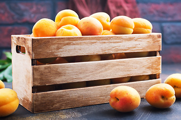 Image showing apricots