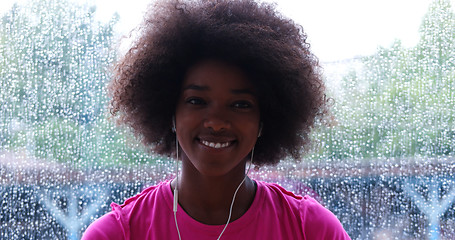 Image showing portrait of young afro american woman in gym