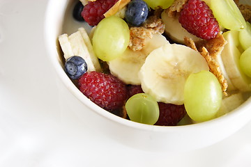 Image showing healthy bowl of breakfast 