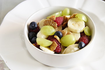 Image showing healthy bowl of breakfast 