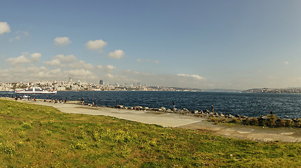 Image showing Embankment of straint Bosphorus in Istanbul, Turkey