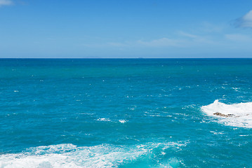 Image showing Beautiful azure sea and waves