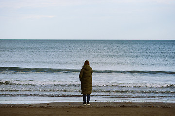 Image showing A woman and a sea
