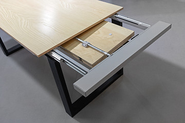 Image showing Extendable Table