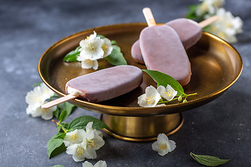 Image showing Artisanal ice cream in chocolate glaze.