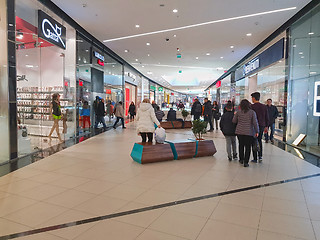 Image showing Shopping people