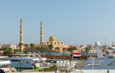 Image showing Mosque at the Red Sea