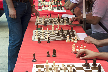 Image showing Simultaneous chess competition organized on the city square