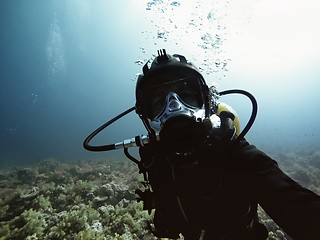 Image showing High end underwater mask on diver