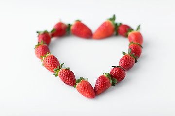 Image showing heart shape made of strawberries