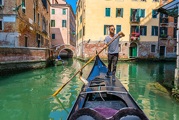 Image showing Gondolier in Italy